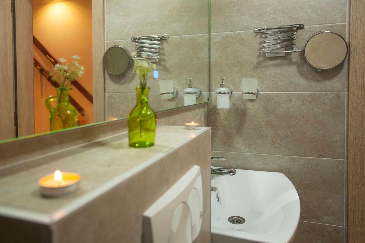 B&D Private Spa Bath Apartment Ζλάτιμπορ Εξωτερικό φωτογραφία