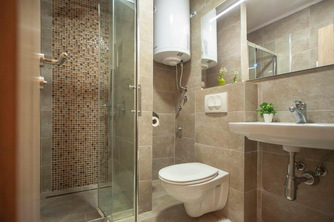 B&D Private Spa Bath Apartment Ζλάτιμπορ Εξωτερικό φωτογραφία